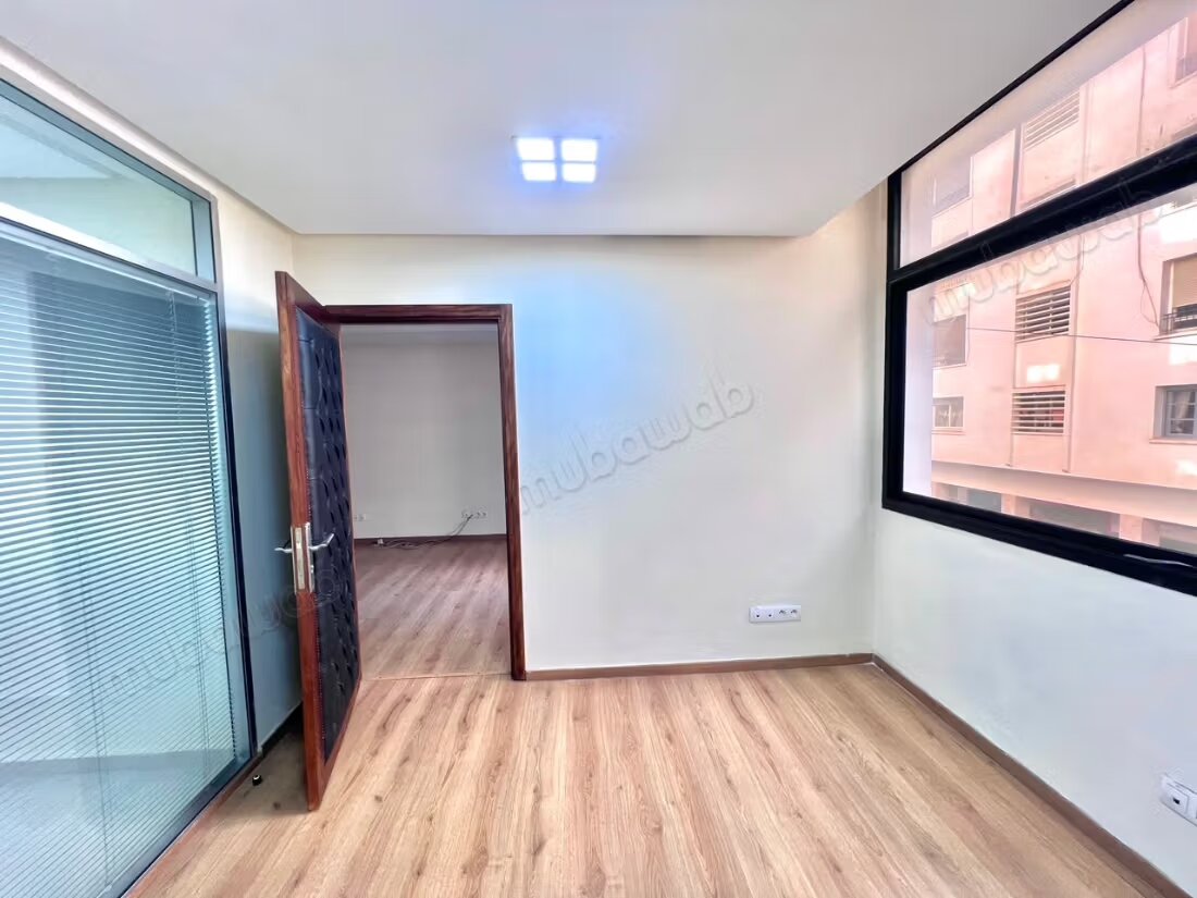 Bureau 100 m² à louer à Rabat — Photo 8