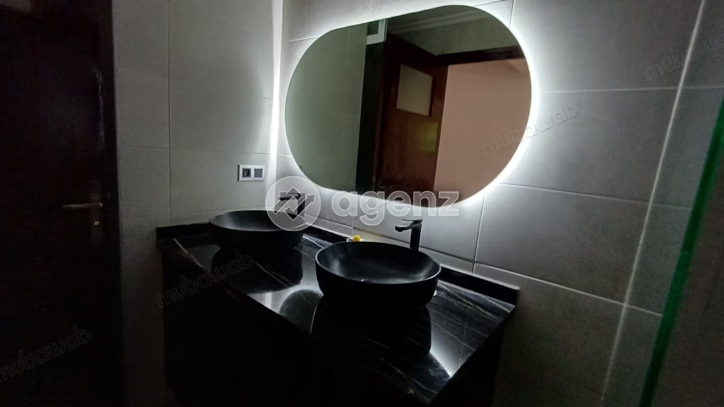 شقة 144 م² 3 غرف للإيجار في طنجة — Photo 8