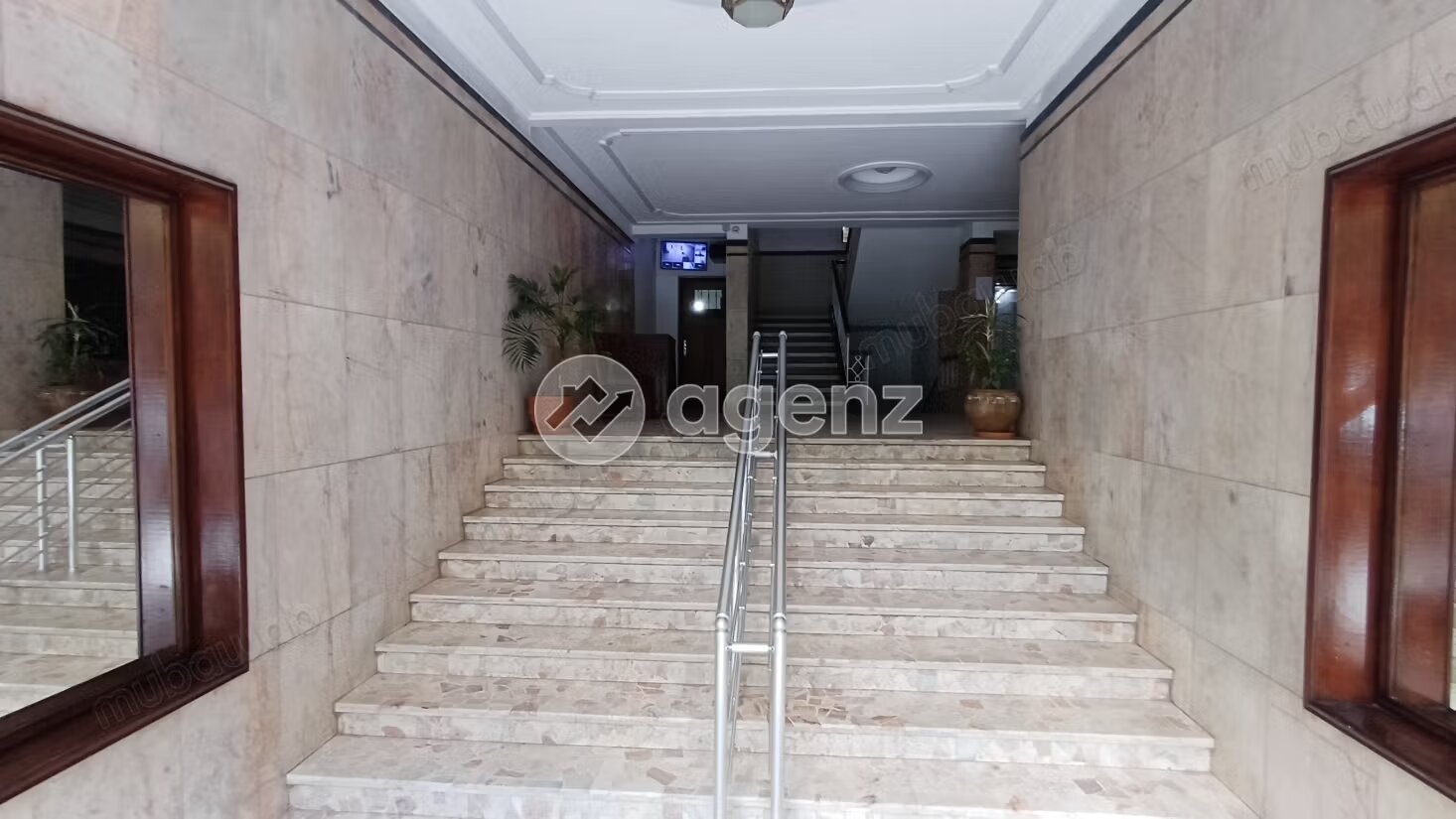 شقة 144 م² 3 غرف للإيجار في طنجة — Photo 9