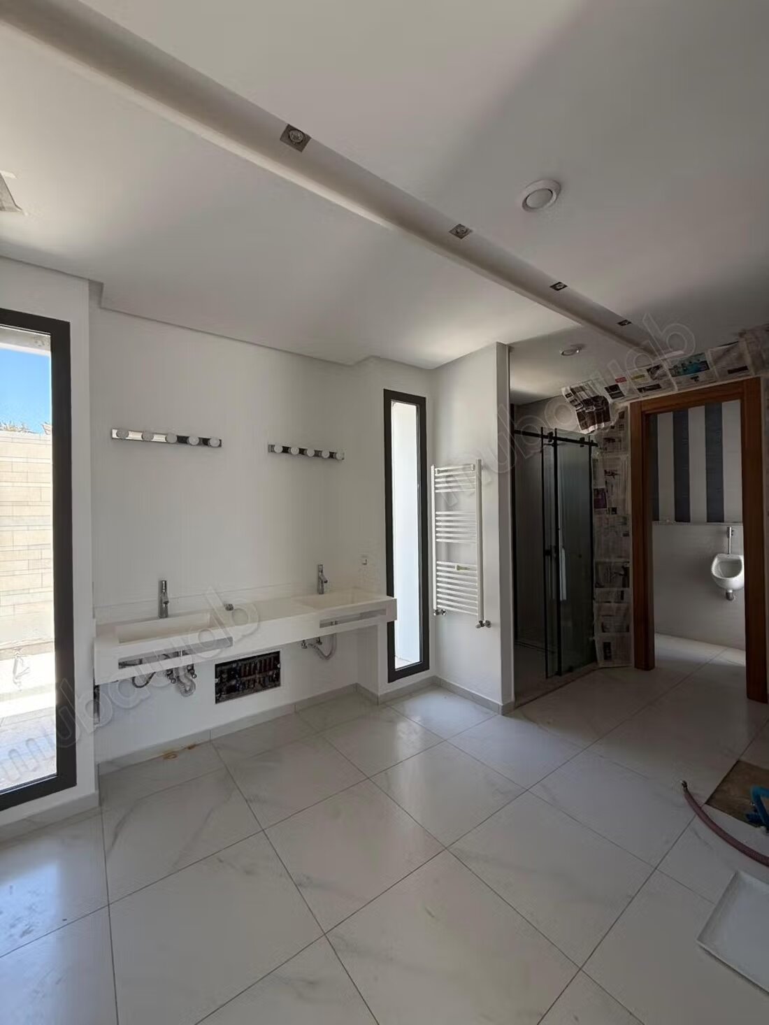 Villa 2000 m² for rent in Rabat – Souissi — Photo 11