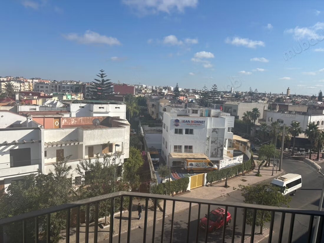Studio 52 m² for rent in Casablanca – Hay Hassani — Photo 10