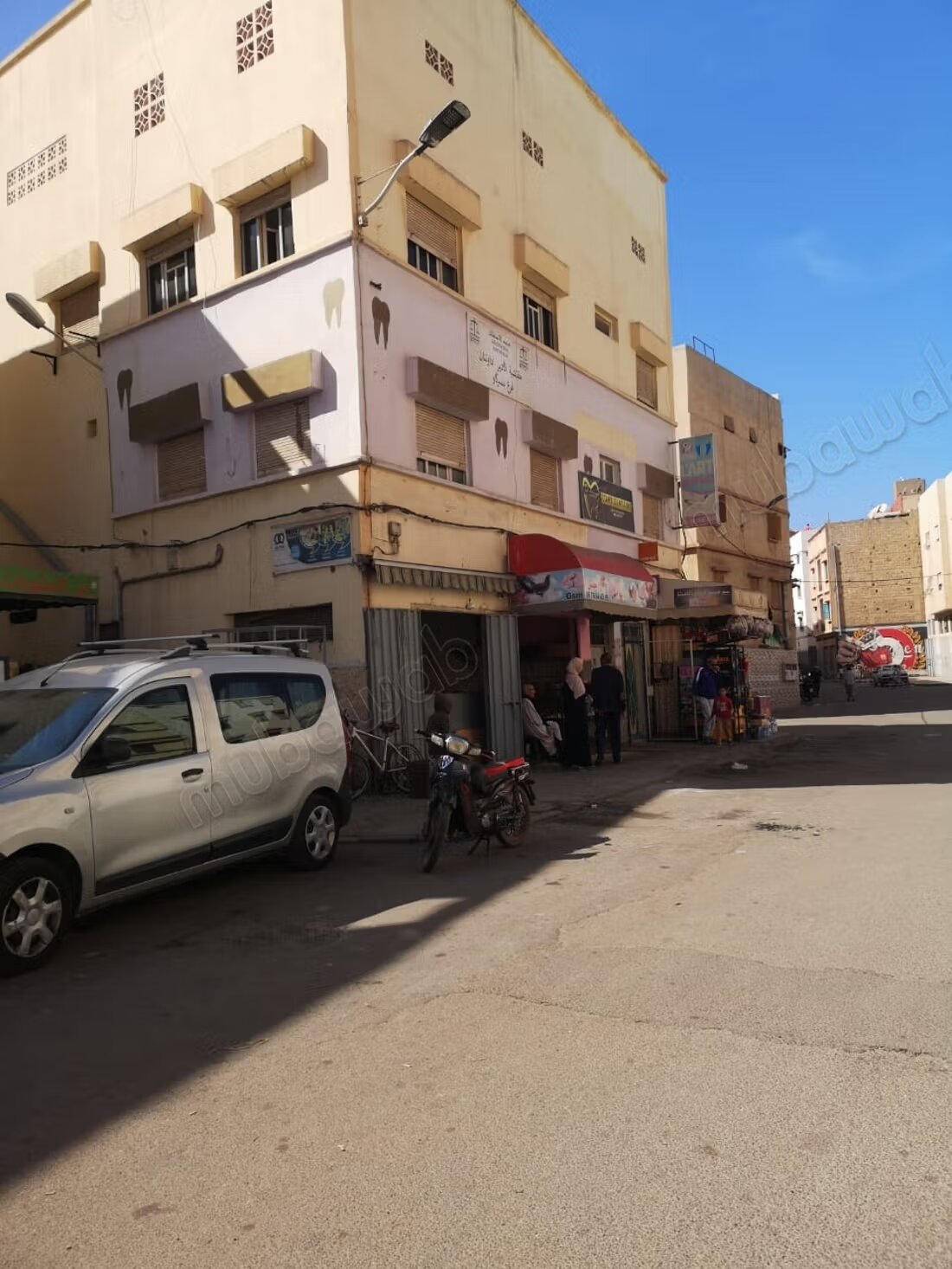Bureau 1860 m² à vendre à Agadir – Ben Serguaou à Agadir
