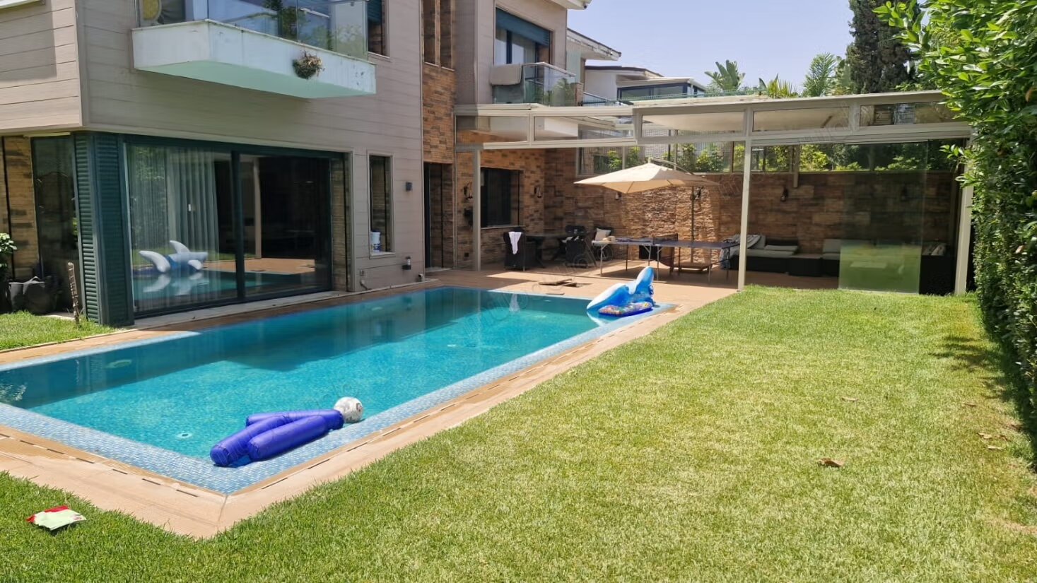 Villa 680 m² à vendre à Casablanca – Ville Verte Bouskoura — Photo 2