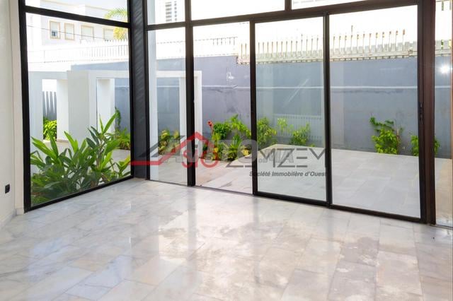 Villa 635 m² à vendre à Kénitra — Photo 4
