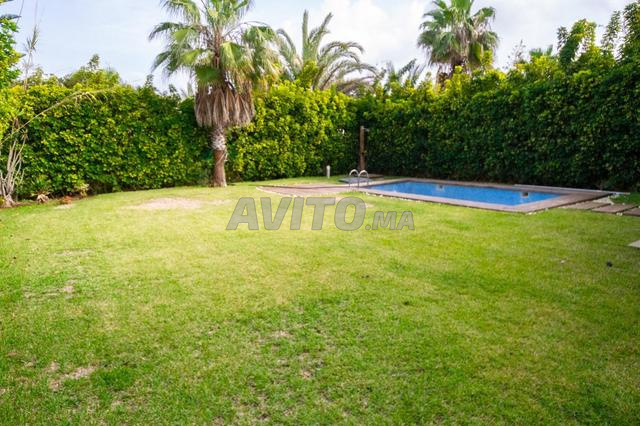 Villa 600 m² for sale in Sidi Bouknadel — Photo 2