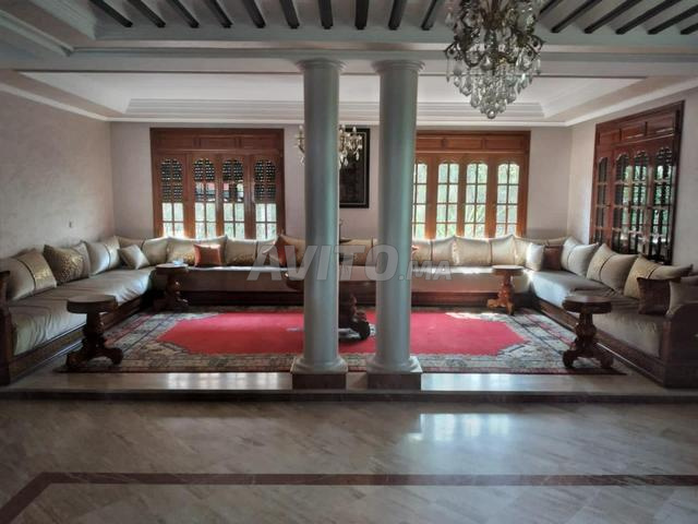 Villa 450 m² for sale in Bouskoura, Casablanca — Photo 3