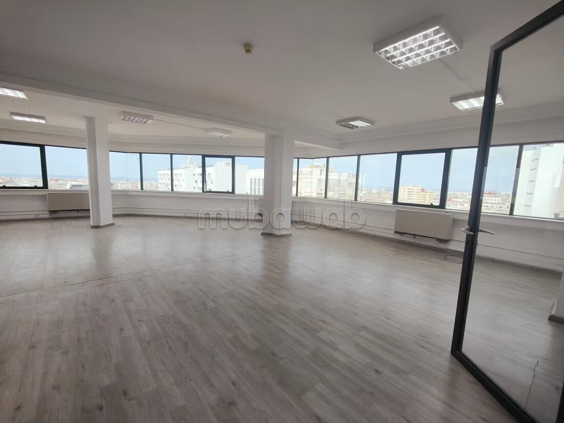 Bureau 176 m² à louer à Casablanca — Photo 3