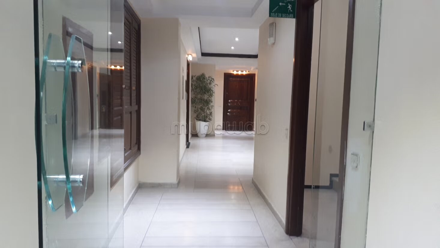 Bureau 176 m² à louer à Casablanca — Photo 12