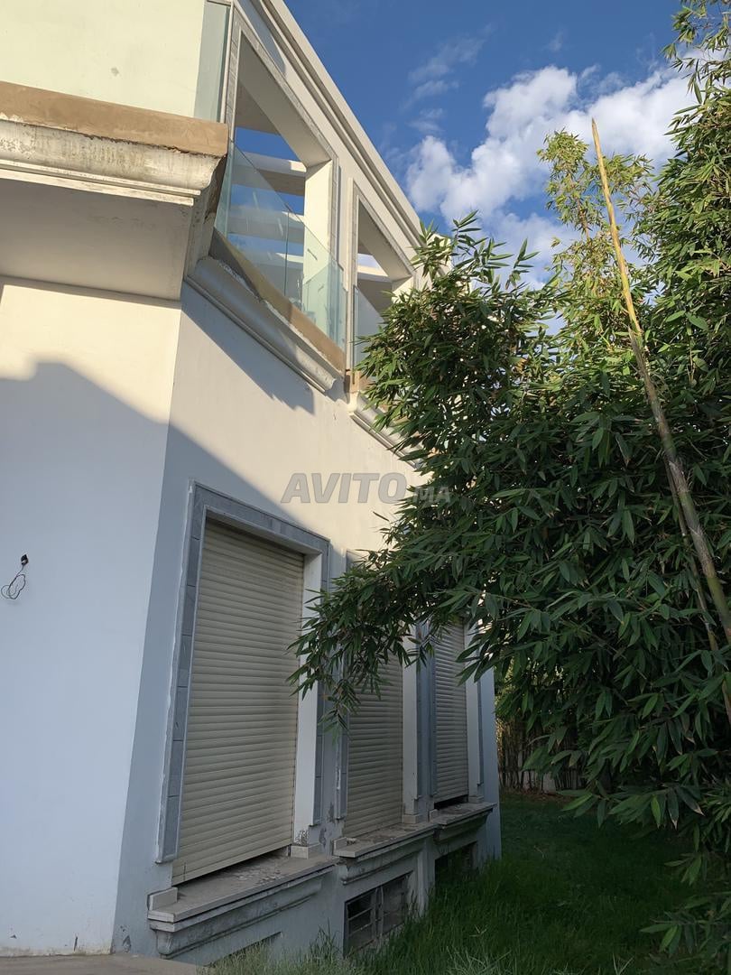 700m² Villa for Sale in Casablanca — Photo 10