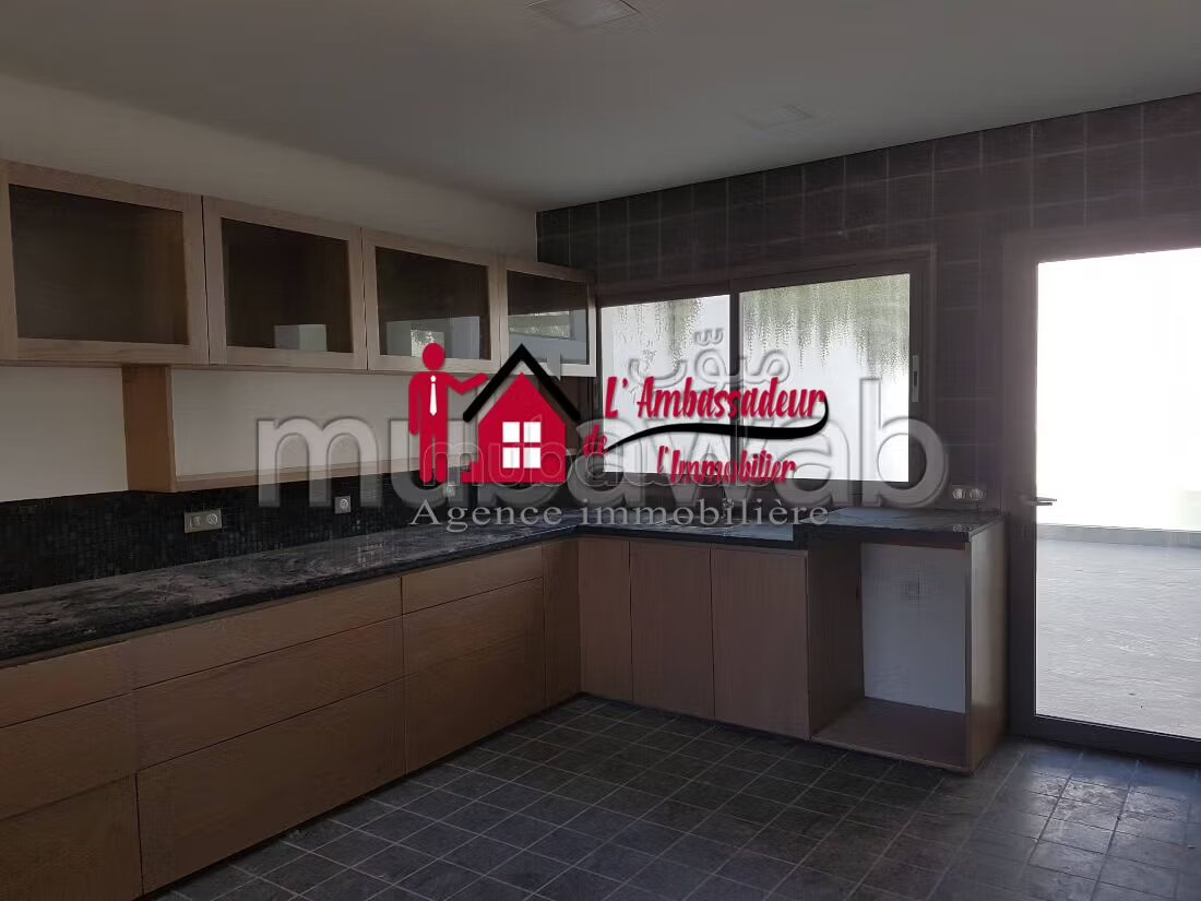 733 sqm Modern Villa for Sale in Longchamps — Photo 4