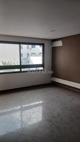 Office for Rent: 2 rooms, 201 m2 in Casablanca