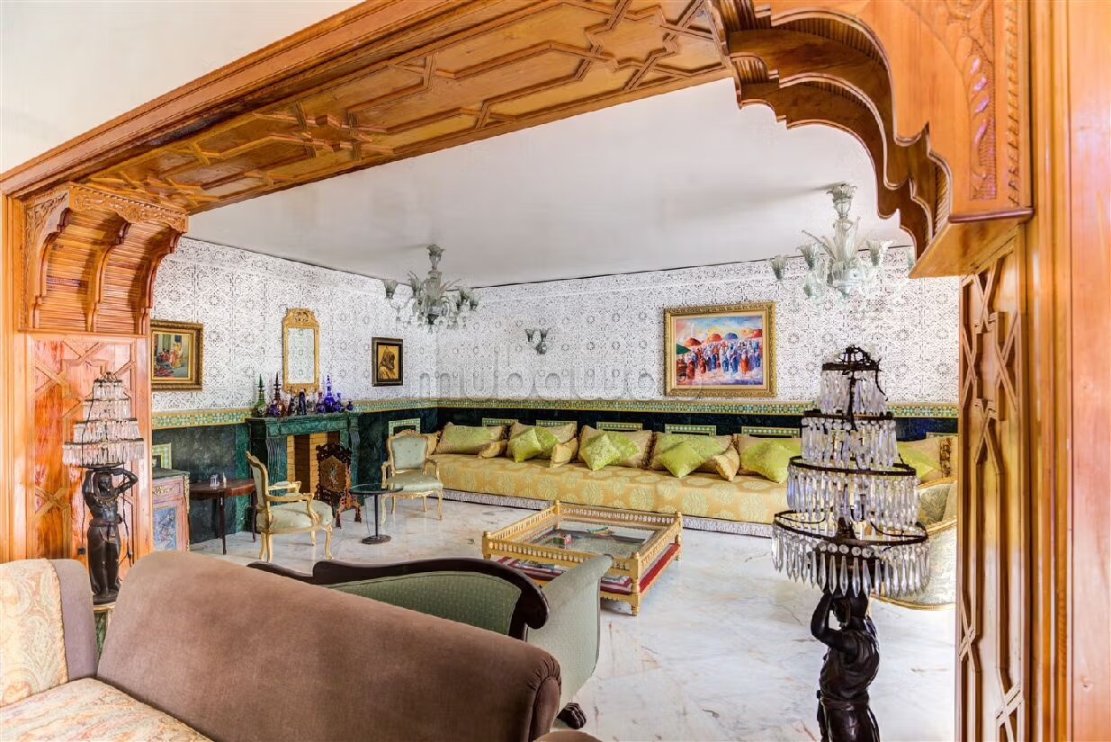 Villa 1573 m² for sale in Marrakech (peripheral area) — Photo 8