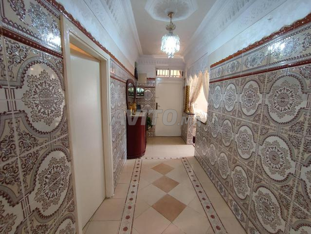 شقة محل تجاري في الطابق الأرضي للبيع في الدار البيضاء — Photo 7