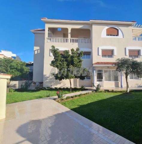 Villa 700 m² for sale in Tangier (Malabata) — Photo 2