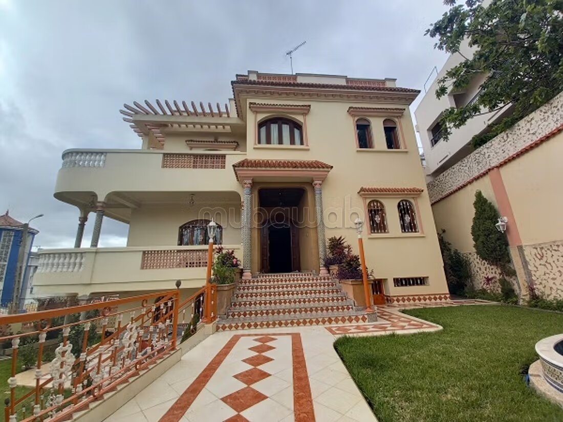 Villa 511 m² for sale in Tanger