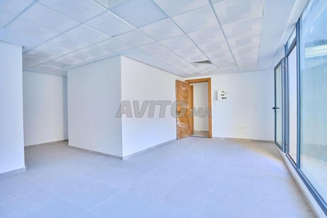Office 76 m² for rent in Casablanca — Photo 6