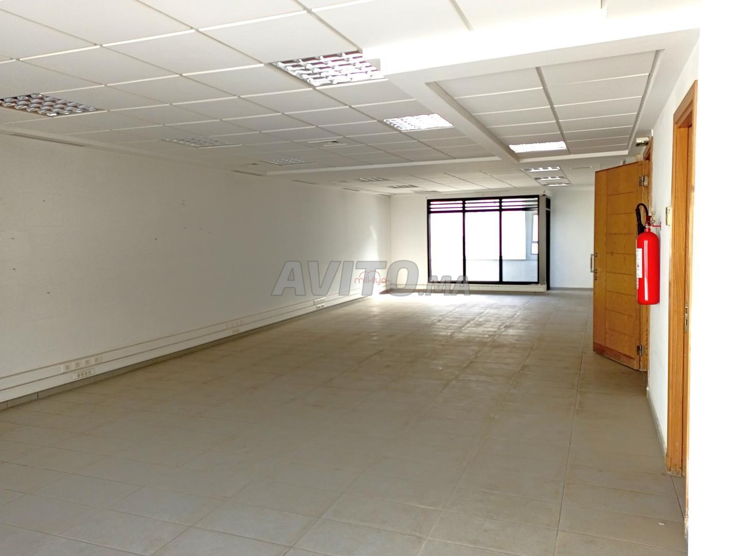Office 89 m² for rent in Casablanca — Photo 2