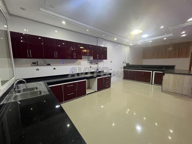 Villa 430 m² à louer à Meknès — Photo 3