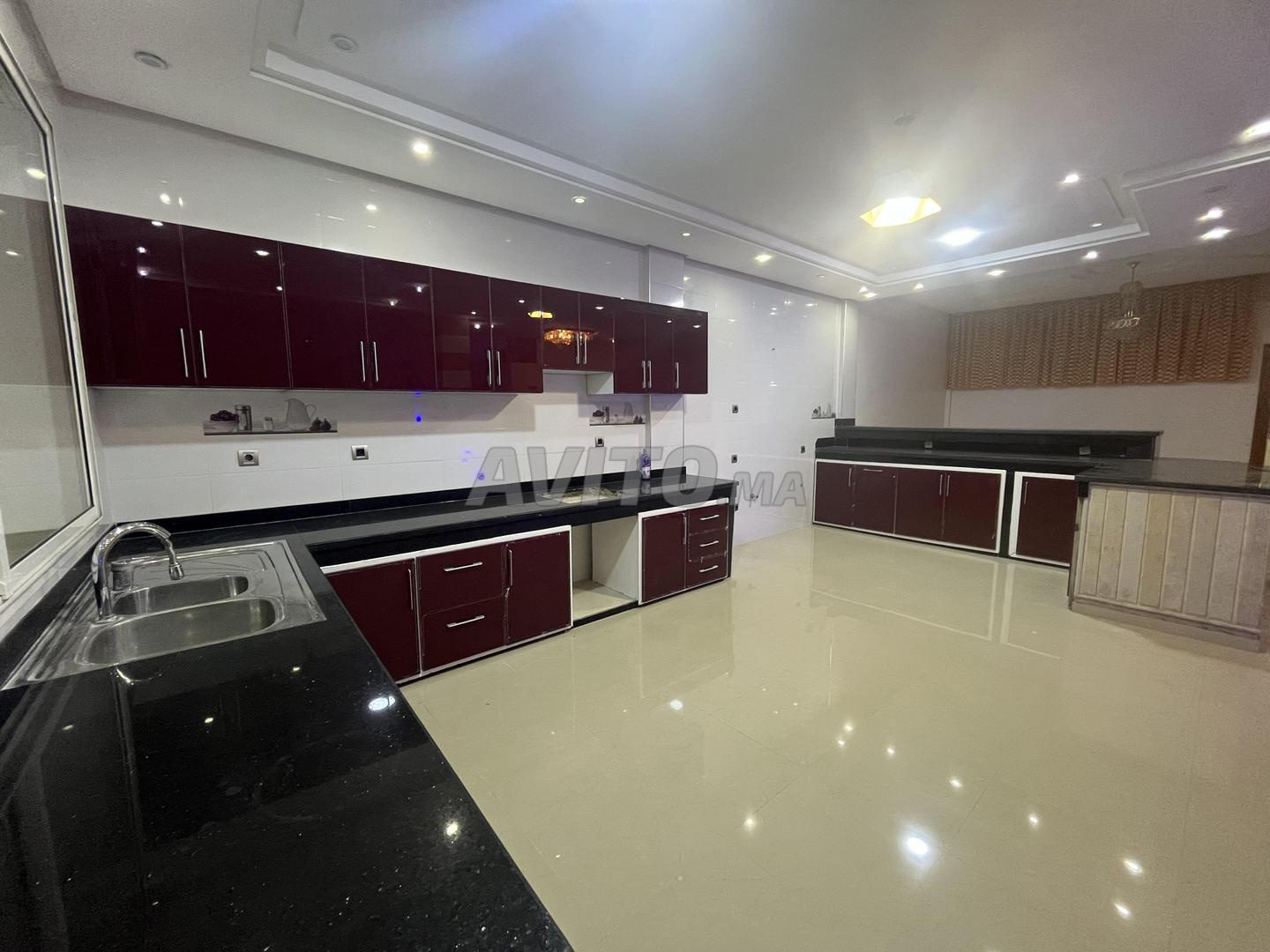 Villa 430 m² à louer à Meknès — Photo 4