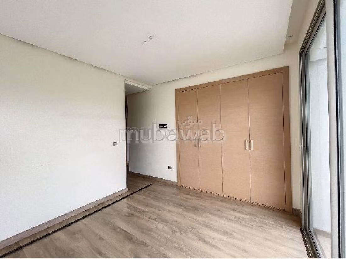 Apartment 107 m² for rent in Bouskoura — Photo 7