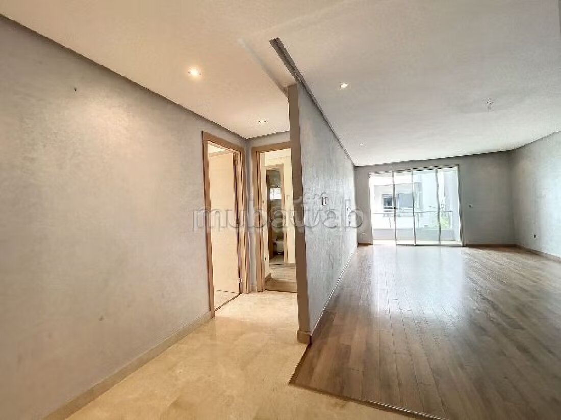Apartment 107 m² for rent in Bouskoura — Photo 6