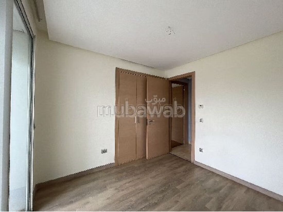 Apartment 107 m² for rent in Bouskoura — Photo 12