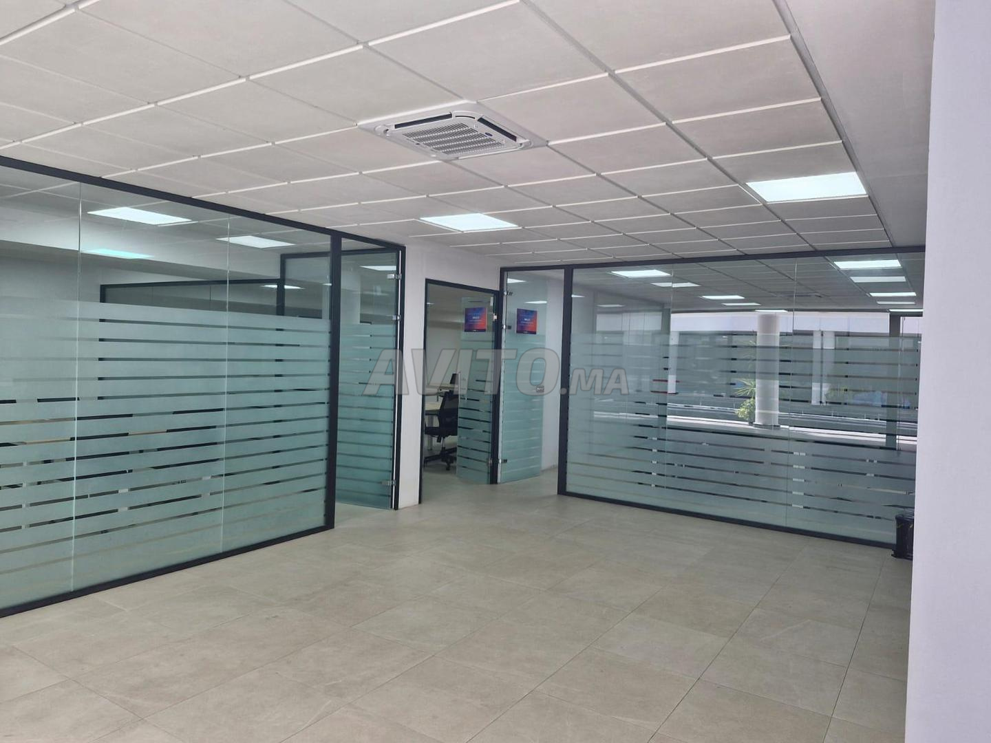 167 m² Office for Sale in Rabat Souissi — Photo 24