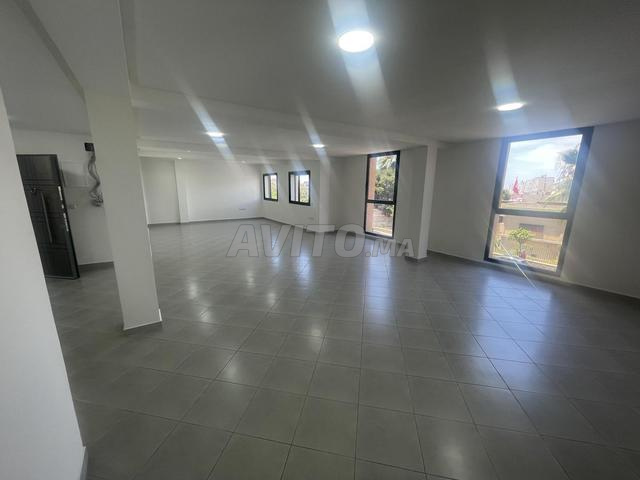 Bureau à louer, 1 sdb, ascenseur, immeuble professionnel à Casablanca — Photo 2