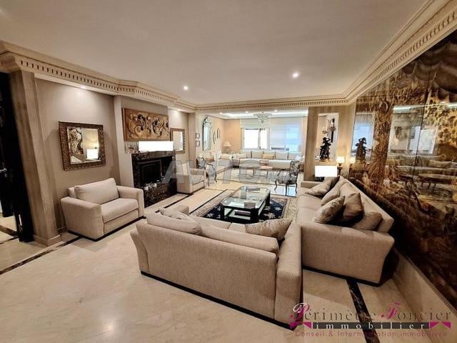 Appartement 267 m² à vendre à Casablanca, Triangle d'Or — Photo 2