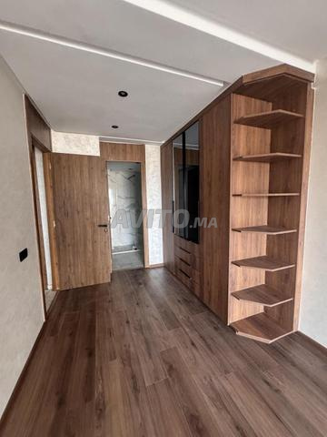 Apartment 101 m² for rent in Casablanca (Roches Noires) — Photo 3
