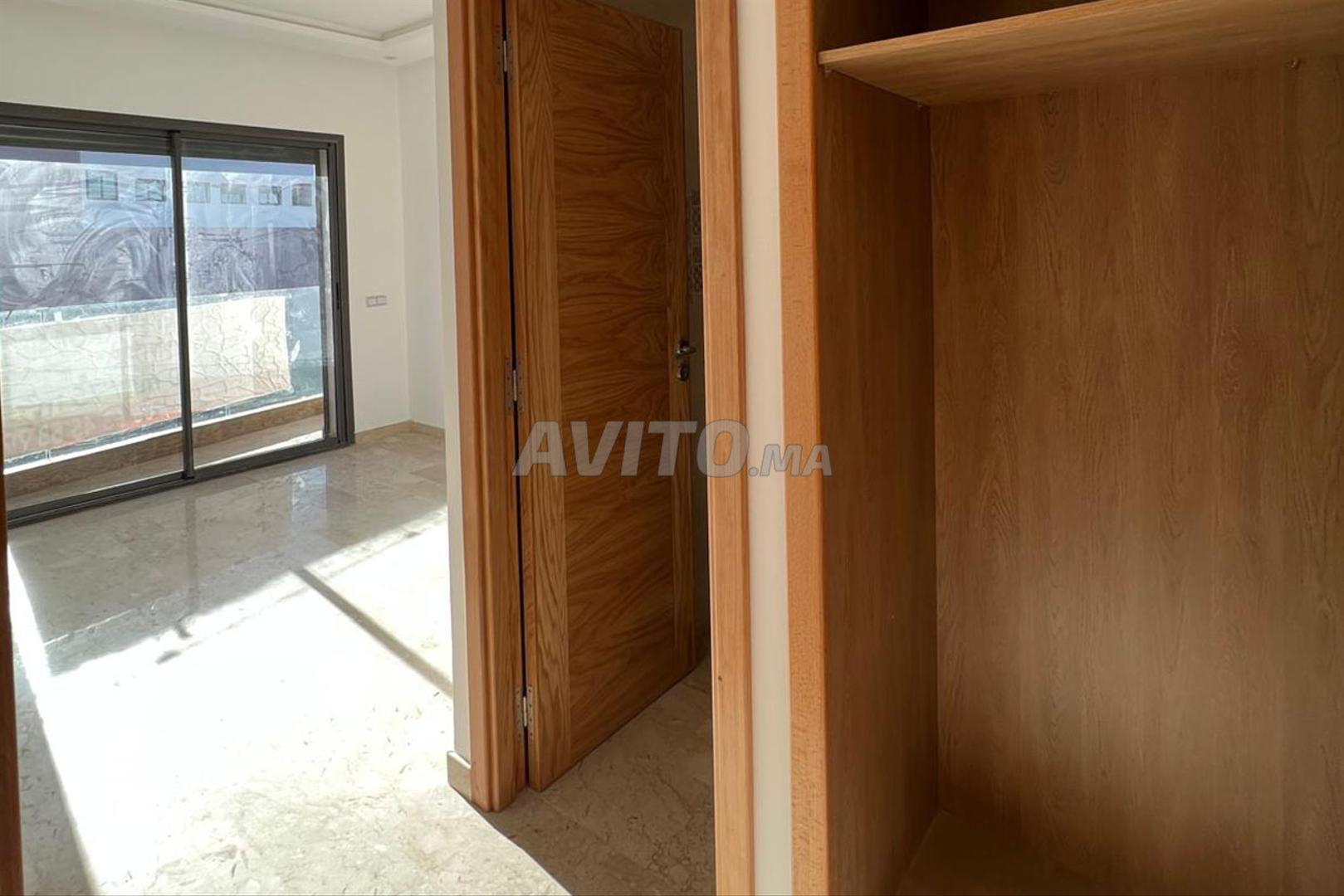 شقة 76 م² للإيجار في الدار البيضاء — Photo 4