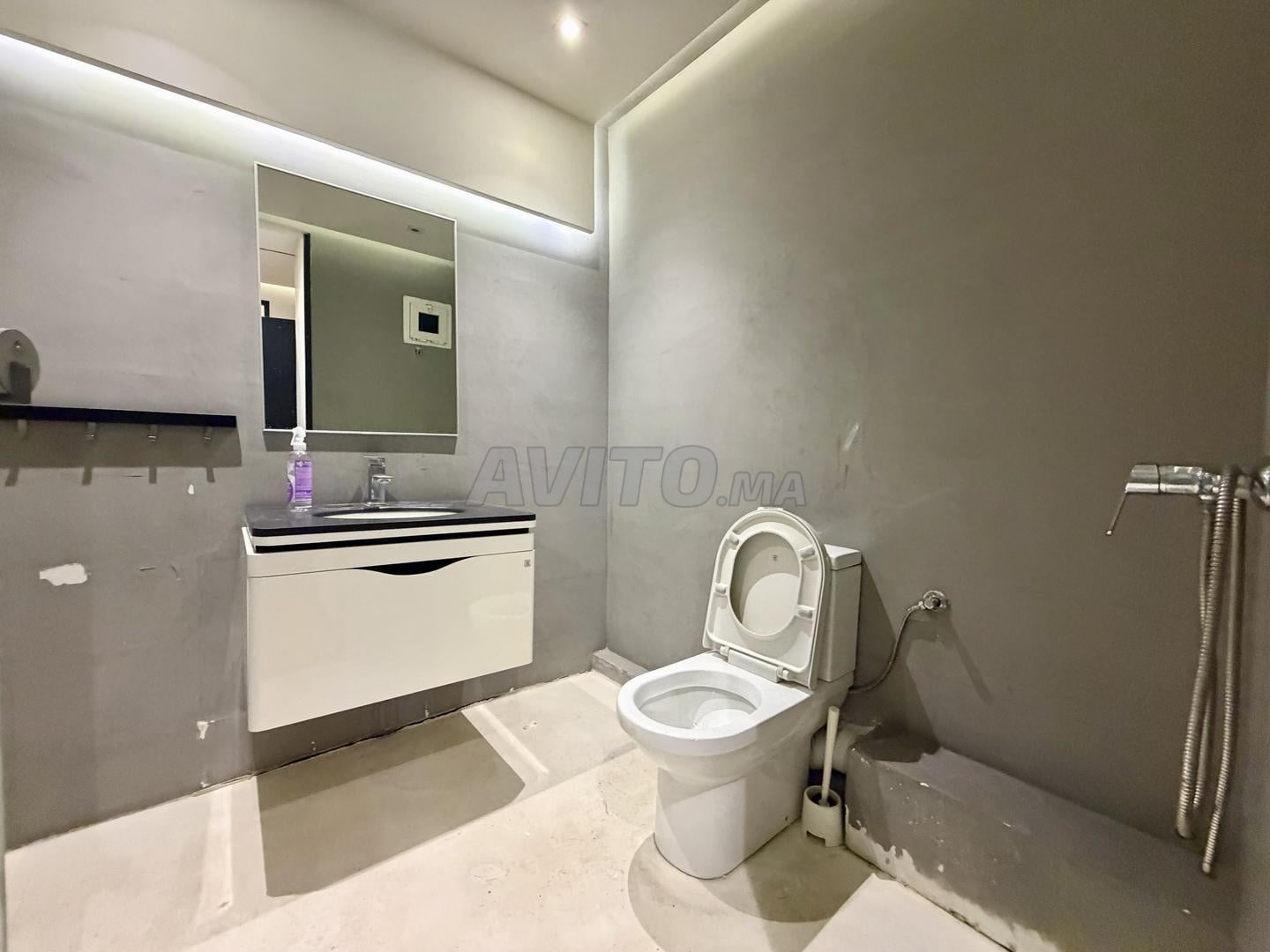 Professional Office 100 m² for Rent in Hassan-Rabat — Photo 14