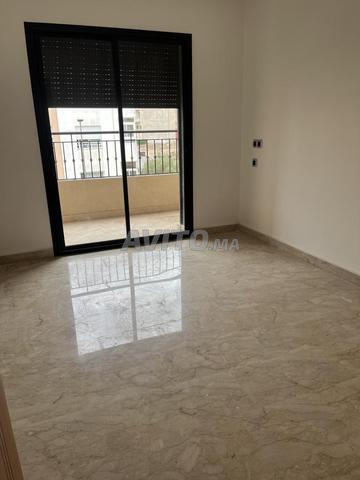 Appartement 100 m² à louer à Témara — Photo 5