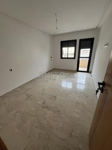 Appartement 100 m² à louer à Témara — Photo 6
