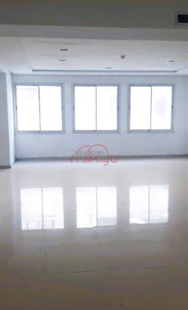 Office 135 m² for Rent in Casablanca — Photo 6