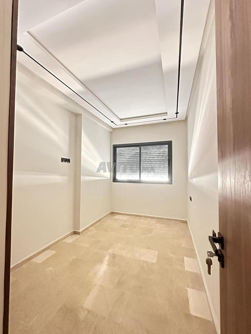 Appartement 76 m² à louer à Casablanca - Roches Noires — Photo 4