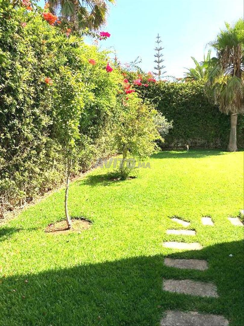 Villa 576 m² for sale in Sidi Boukhalkhal — Photo 4