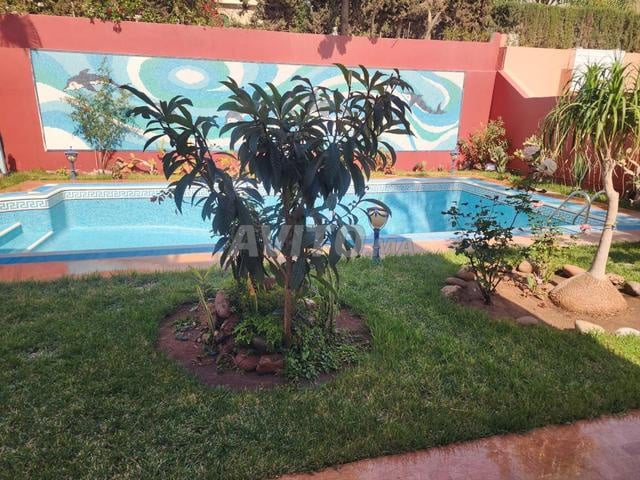 Villa for Sale in Illigh