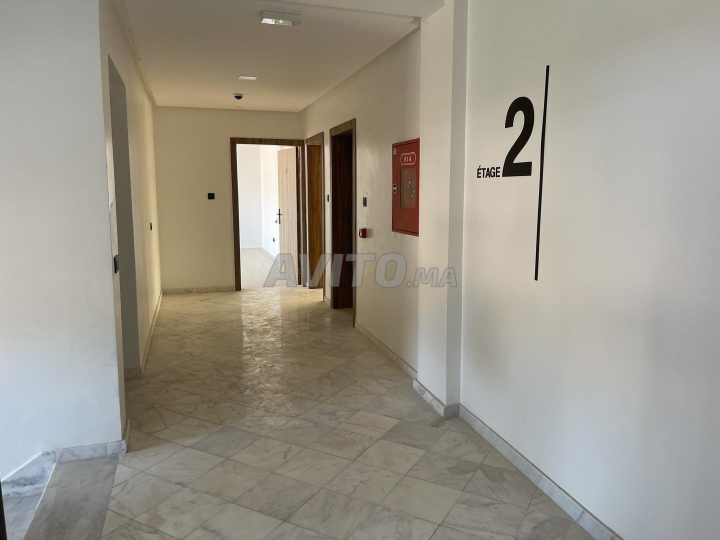 Offices for rent 66 m² in Marrakech — Photo 7