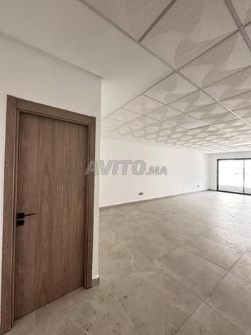Office 75 m² for rent in Casablanca (Roches Noires) — Photo 4
