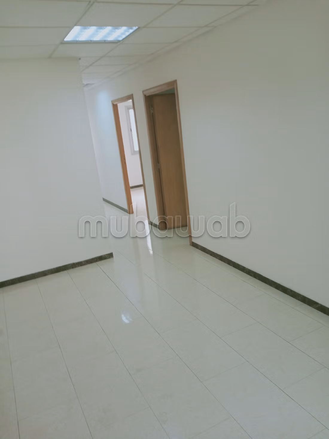 Bureau professionnel 81 m² à louer à Casablanca — Photo 18