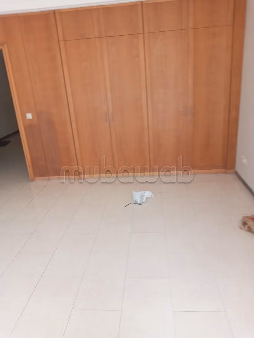 Bureau professionnel 81 m² à louer à Casablanca — Photo 40