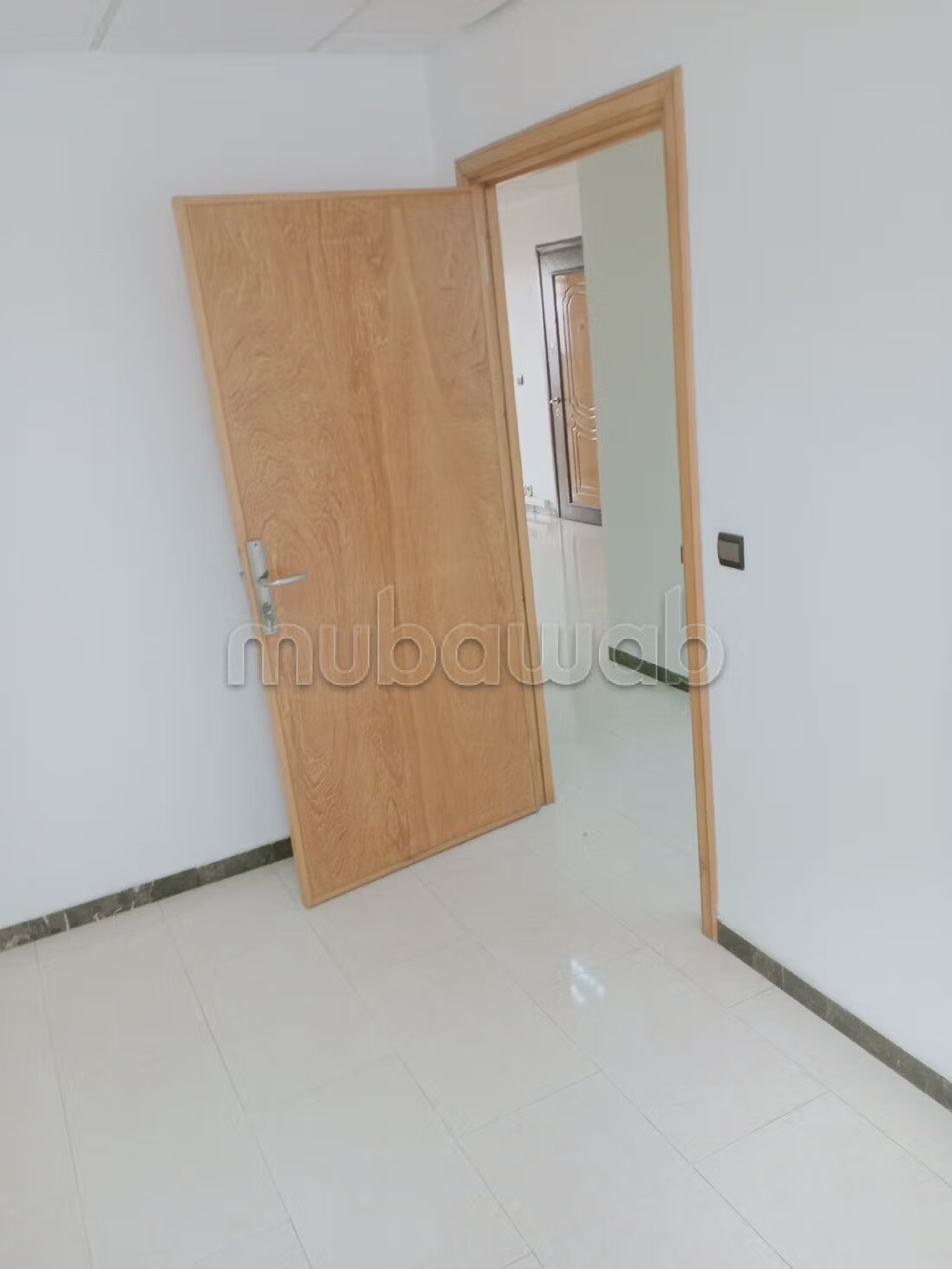 Bureau professionnel 81 m² à louer à Casablanca — Photo 11