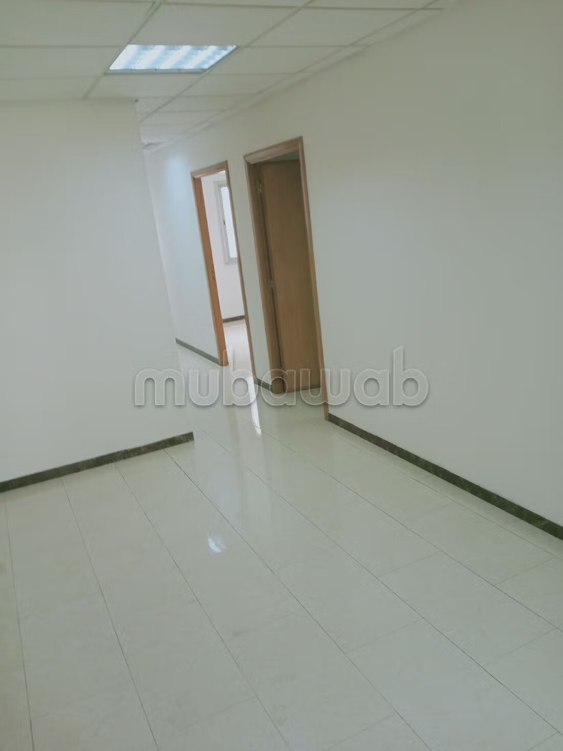 Bureau professionnel 81 m² à louer à Casablanca — Photo 17