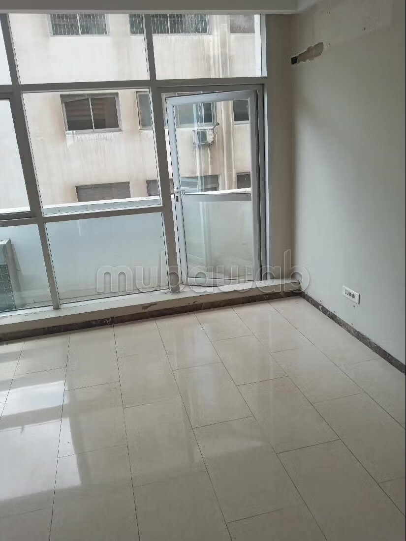 Bureau professionnel 81 m² à louer à Casablanca — Photo 35