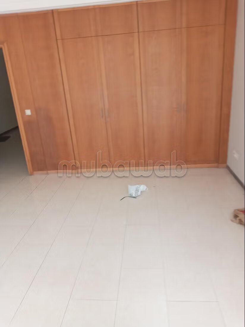 Bureau professionnel 81 m² à louer à Casablanca — Photo 39