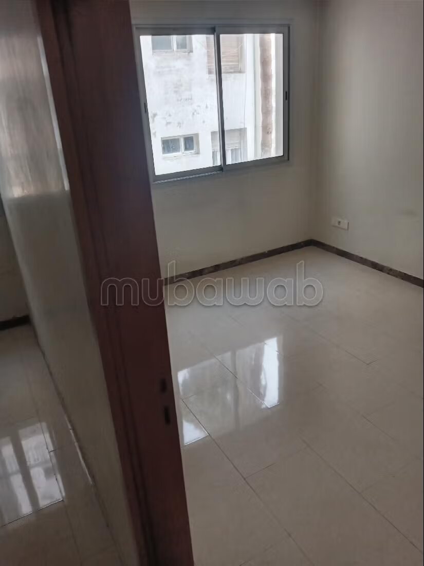 Bureau professionnel 81 m² à louer à Casablanca — Photo 41