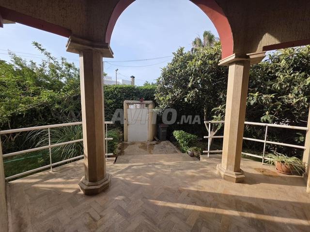 فيلا زاوية 298 متر مربع للبيع في الرباط — Photo 23