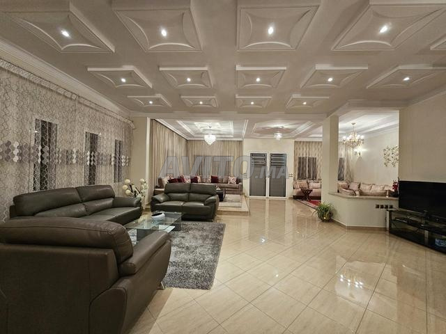 Villa 415 m² for Sale in Meknès — Photo 5
