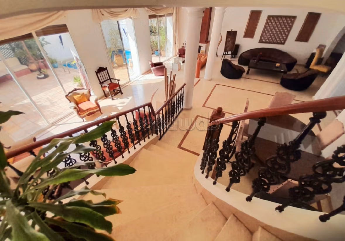 Villa 600 m² à louer à Ain Diab — Photo 32
